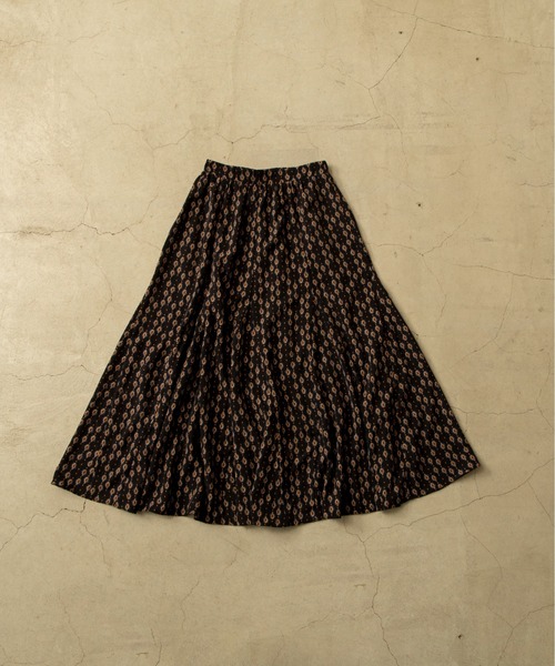 ANGIE（アンジー）の「マーメイドフレアスカート(幾何学柄）（スカート・レディース・ネイビー/アイボリー・FREE）」の8枚目の写真