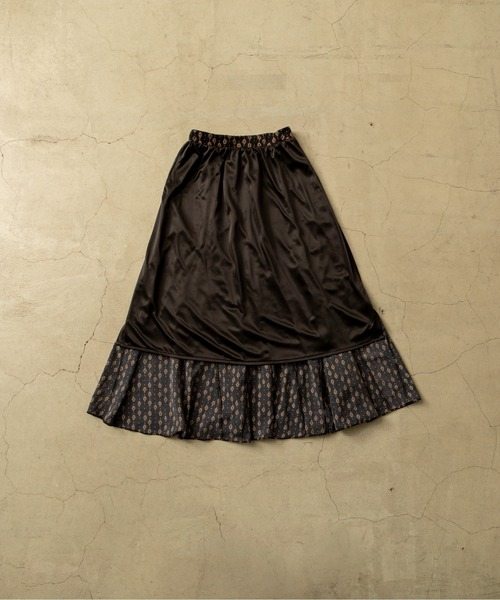 ANGIE（アンジー）の「マーメイドフレアスカート(幾何学柄）（スカート・レディース・ネイビー/アイボリー・FREE）」の7枚目の写真