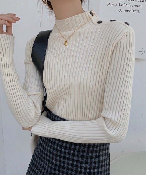 ABITOKYO（アビトーキョー）の「サイドボタンタートルネックリブプルオーバー（ニット/セーター・レディース・ホワイト/ブラック/ベージュ/グレー/アイボリー・FREE）」の3枚目の写真
