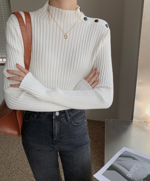 ABITOKYO（アビトーキョー）の「サイドボタンタートルネックリブプルオーバー（ニット/セーター・レディース・ホワイト/ブラック/ベージュ/グレー/アイボリー・FREE）」の12枚目の写真