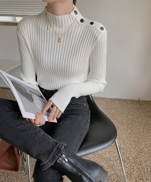 ABITOKYO（アビトーキョー）の「サイドボタンタートルネックリブプルオーバー（ニット/セーター・レディース・ホワイト/ブラック/ベージュ/グレー/アイボリー・FREE）」の18枚目の写真