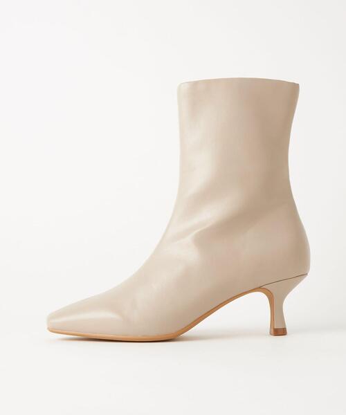 green label relaxing（グリーンレーベルリラクシング）の「ナロウスクエア ショートブーツ(5.5cmヒール) -撥水-（ブーツ・レディース・ブラック/ブラウン/グレー/ベージュ・S/L/XS/M/XL）」の6枚目の写真