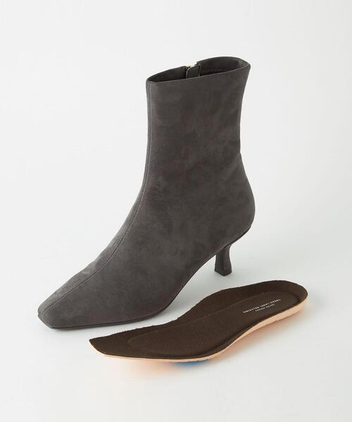 green label relaxing（グリーンレーベルリラクシング）の「ナロウスクエア ショートブーツ(5.5cmヒール) -撥水-（ブーツ・レディース・ブラック/ブラウン/グレー/ベージュ・S/L/XS/M/XL）」の17枚目の写真