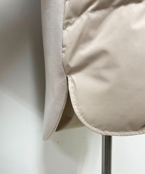 LUGIVA（ルギヴァ）の「ダンボールニット+タフタ ミドル丈ダウンジャケット（ダウンジャケット/コート・レディース・ブラック/グレー/モカ・M）」の21枚目の写真