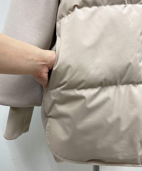 LUGIVA（ルギヴァ）の「ダンボールニット+タフタ ミドル丈ダウンジャケット（ダウンジャケット/コート・レディース・ブラック/グレー/モカ・M）」の20枚目の写真