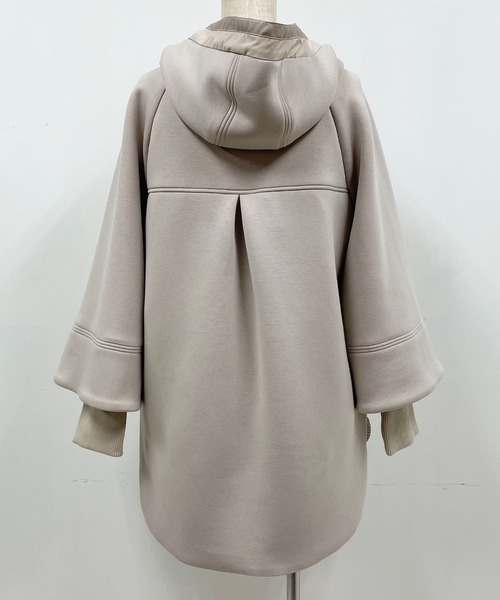 LUGIVA（ルギヴァ）の「ダンボールニット+タフタ ミドル丈ダウンジャケット（ダウンジャケット/コート・レディース・ブラック/グレー/モカ・M）」の13枚目の写真