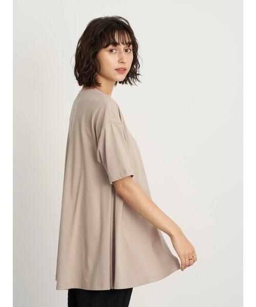 earth music&ecology(アースミュージックアンドエコロジー)の「フレアカットチュニック *(Tシャツ/カットソー・レディース・ミント/ブラック/ベージュ/オフホワイト・FREE)」の22枚目の写真