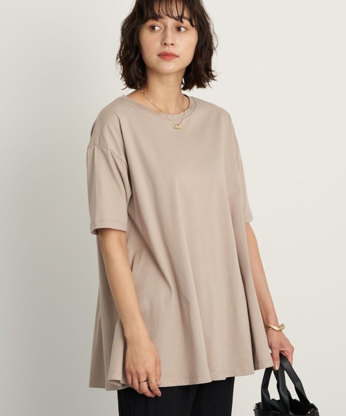 earth music&ecology(アースミュージックアンドエコロジー)の「フレアカットチュニック *(Tシャツ/カットソー・レディース・ミント/ブラック/ベージュ/オフホワイト・FREE)」の3枚目の写真