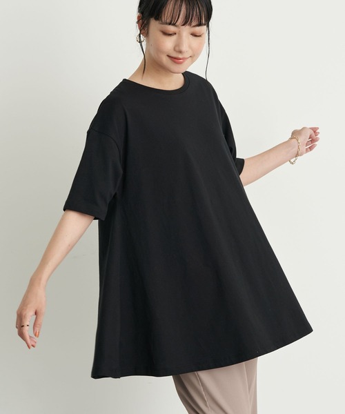 earth music&ecology(アースミュージックアンドエコロジー)の「フレアカットチュニック *(Tシャツ/カットソー・レディース・ミント/ブラック/ベージュ/オフホワイト・FREE)」の2枚目の写真