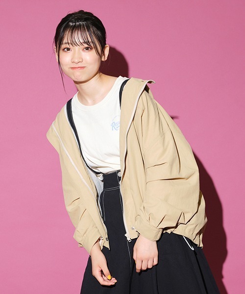 LOVETOXIC（ラブトキシック）の「バックカレッジイラスト長袖Tシャツ（Tシャツ/カットソー・キッズ・オレンジ/チャコール/サックスブルー/アイボリー・SS/M/S/L）」の21枚目の写真