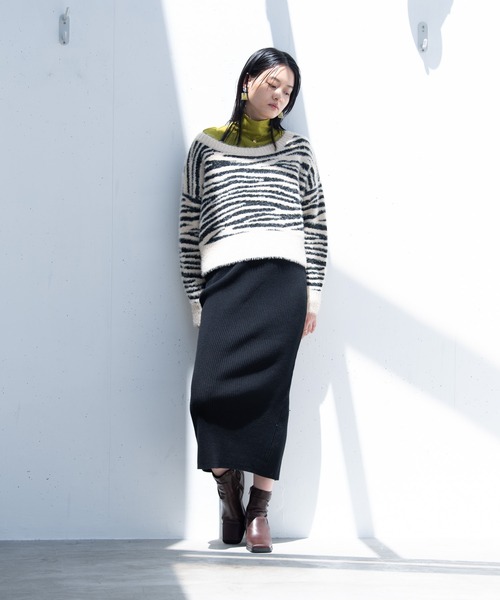 Happy John(ハッピージョン)の「カラータイトニットスカート/color tight knit skirt(スカート・レディース・ブラック/ブルー/マスタード・FREE)」の11枚目の写真