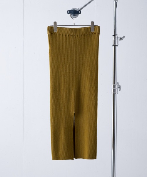 Happy John(ハッピージョン)の「カラータイトニットスカート/color tight knit skirt(スカート・レディース・ブラック/ブルー/マスタード・FREE)」の14枚目の写真