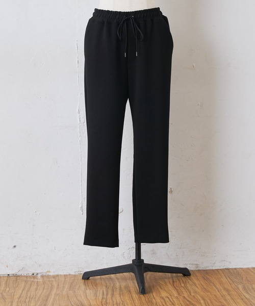 BEARDSLEY（ビアズリー）の「履き心地◎楽なのにきれい見え、ラインを拾わないダンボールパンツ（その他パンツ・レディース・ブラック/グレー・1/0/2）」の22枚目の写真