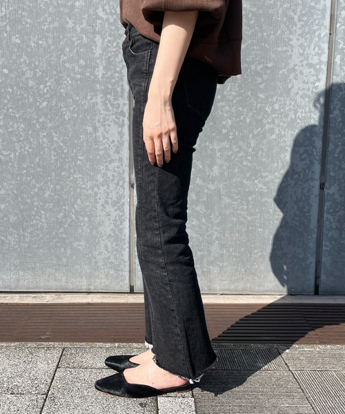 CAPRICIEUX LE'MAGE ソフトフレアカットオフデニム CAPRICIEUX LE'MAGE（カプリシューレマージュ）の「ソフトフレア