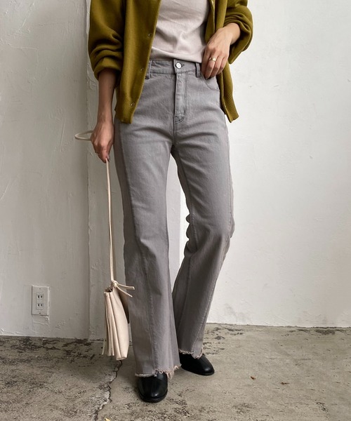 CAPRICIEUX LE'MAGE（カプリシューレマージュ）の「ソフトフレアカットオフデニム（デニムパンツ・レディース・ブラック/グレー・36/38）」の21枚目の写真