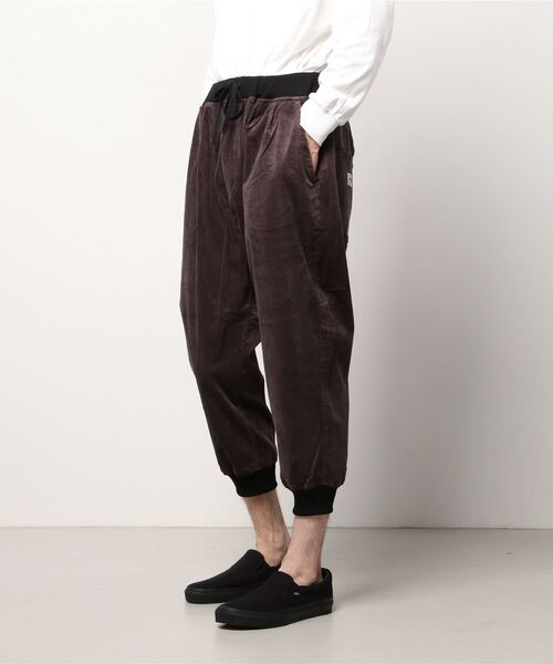 ALDIES(アールディーズ)の「Cord Rib Pants / コードリブパンツ(その他パンツ・メンズ・ブラウン/グリーン/ネイビー/グレー・SMALL/MEDIUM/X-LARGE/LARGE)」の7枚目の写真