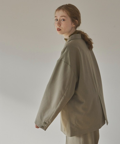 hinari（ヒナリ）の「オーバーダブルテーラードジャケット（テーラードジャケット・レディース・ネイビー/モカ・FREE）」の7枚目の写真