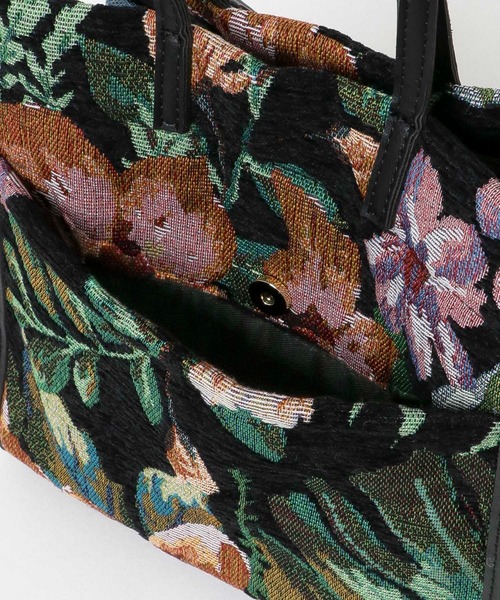 RODE SKO(ロデスコ)の「キンチャク絞りファブリックトートバッグ(トートバッグ・レディース・オフホワイト/ブラック・ONE)」の12枚目の写真