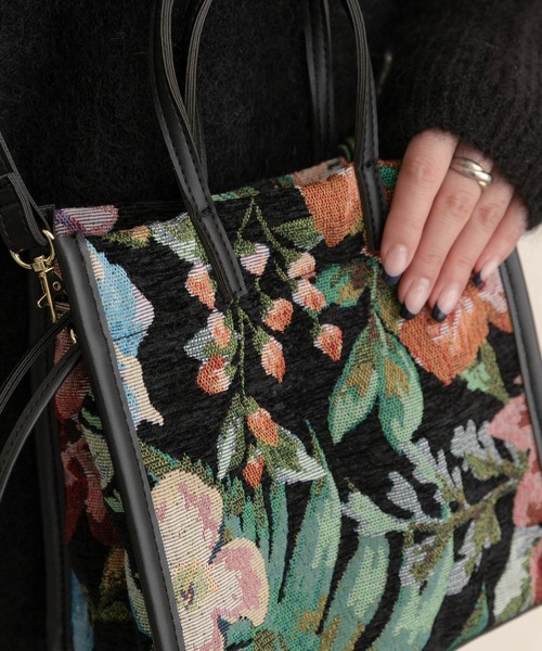 RODE SKO(ロデスコ)の「キンチャク絞りファブリックトートバッグ(トートバッグ・レディース・オフホワイト/ブラック・ONE)」の10枚目の写真