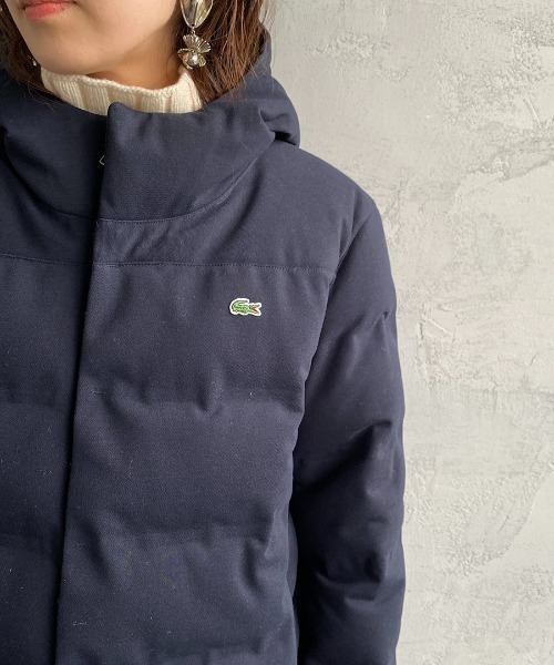 LACOSTE（ラコステ）の「[LACOSTE/ラコステ] ポリエステルピケ ワンポイントロゴダウンジャケット（ダウンジャケット/コート・レディース・ネイビー・48/50/46）」の20枚目の写真