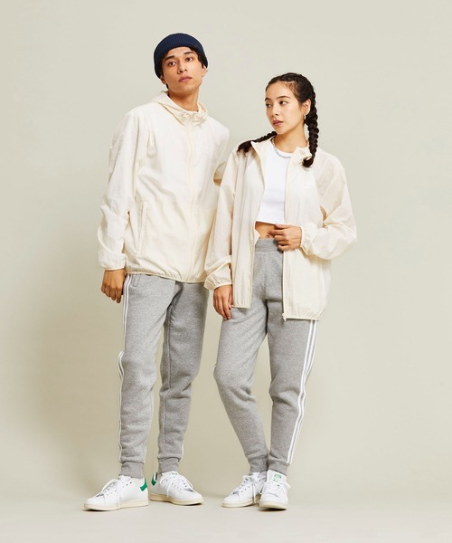 adidas（アディダス）の「スタンスミス [STAN SMITH] アディダスオリジナルス（メンズ/レディース）（スニーカー・メンズ・ブラック×グリーン/ホワイト×グリーン/ホワイト系その他/オフホワイト・25.5cm/27.0cm/23.5cm/25.0cm/22.5cm/24.0cm/26.5cm/28.0cm/23.0cm/27.5cm/29.0cm/28.5cm/24.5cm/26.0cm/22.0cm）」の6枚目の写真