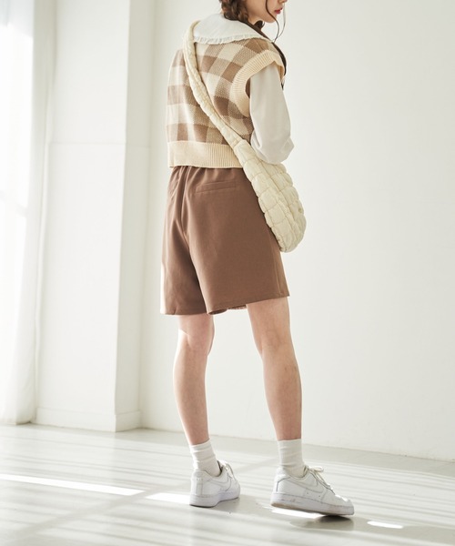 WEGO（ウィゴー）の「WEGO/タックハーフパンツ（その他パンツ・レディース・ブラック/ブラウン・SMALL/MEDIUM）」の4枚目の写真