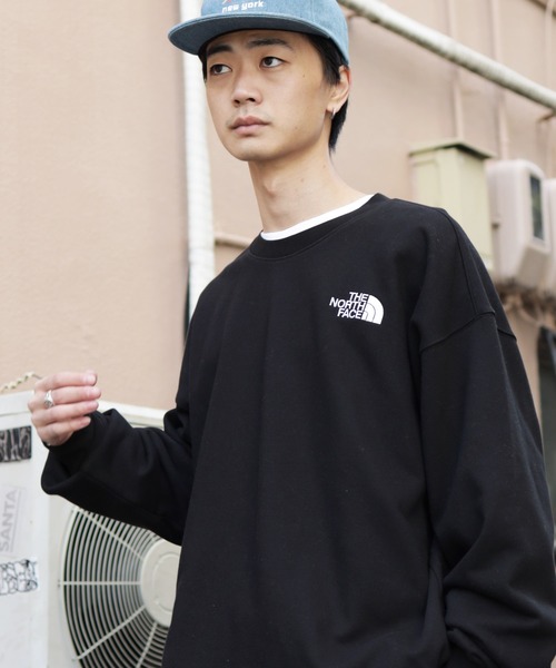 THE NORTH FACE(ザノースフェイス)の「【ユニセックスで着用可能】THE NORTH FACE / ノースフェイス BAYVIEW EX SWEATSHIRTS スウェット トレーナー(スウェット・メンズ・ブラック/グレー・SMALL/MEDIUM/LARGE/X-LARGE)」の2枚目の写真
