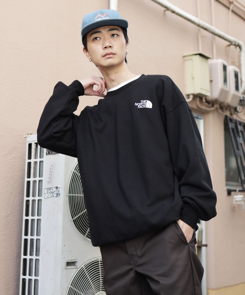 THE NORTH FACE(ザノースフェイス)の「【ユニセックスで着用可能】THE NORTH FACE / ノースフェイス BAYVIEW EX SWEATSHIRTS スウェット トレーナー(スウェット・メンズ・ブラック/グレー・SMALL/MEDIUM/LARGE/X-LARGE)」の4枚目の写真