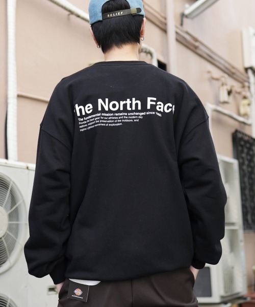 THE NORTH FACE(ザノースフェイス)の「【ユニセックスで着用可能】THE NORTH FACE / ノースフェイス BAYVIEW EX SWEATSHIRTS スウェット トレーナー(スウェット・メンズ・ブラック/グレー・SMALL/MEDIUM/LARGE/X-LARGE)」の7枚目の写真