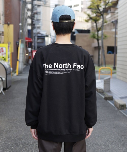 THE NORTH FACE(ザノースフェイス)の「【ユニセックスで着用可能】THE NORTH FACE / ノースフェイス BAYVIEW EX SWEATSHIRTS スウェット トレーナー(スウェット・メンズ・ブラック/グレー・SMALL/MEDIUM/LARGE/X-LARGE)」の10枚目の写真