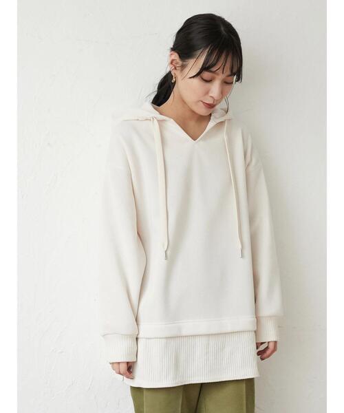 RAY CASSIN FAVORI(レイカズンフェバリ)の「・RAY CASSIN リブレイヤードフードチュニック*(スウェット・レディース・ブラック/ベージュ/アイボリー/ボルドー・FREE)」の5枚目の写真