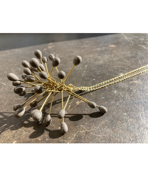 BEARDSLEY(ビアズリー)の「《ROSA MENDEZ》ネックレス(ネックレス・レディース・ホワイト/グレー/グリーン/アイボリー・FREE)」の8枚目の写真