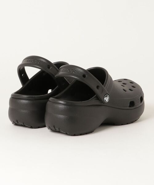 crocs(クロックス)の「CROCS/クロックス CLASSIC PLATFORM CLOG W/クラシック プラットフォーム クロッグ サンダル 厚底 レディース 206750-001(サンダル・レディース・ブラック・24.0cm/22.0cm/23.0cm/25.0cm)」の2枚目の写真
