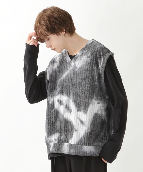 ALAND(エーランド)の「3.3Field Trip/TIE-DYE VEST 2269917(ベスト・メンズ・ブラック/オレンジ・FREE)」の3枚目の写真