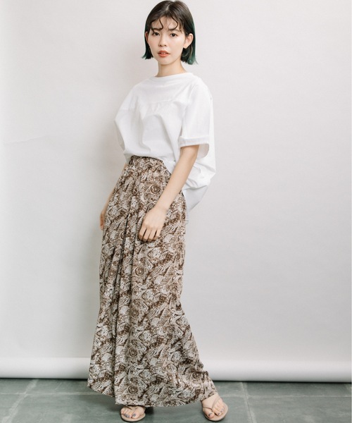 refinedworks(リファインドワークス)の「前布帛切替ドルマンPO(Tシャツ/カットソー・レディース・オフホワイト/グレー系その他/チャコールグレー・FREE)」の14枚目の写真