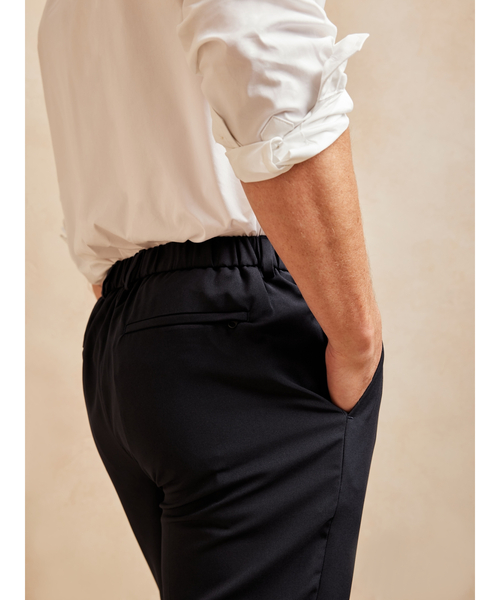 Banana Republic(バナナリパブリック)の「パッカブル パフォーマンス スーツパンツ(スラックス・メンズ・ネイビー・S/M/L/XL)」の5枚目の写真