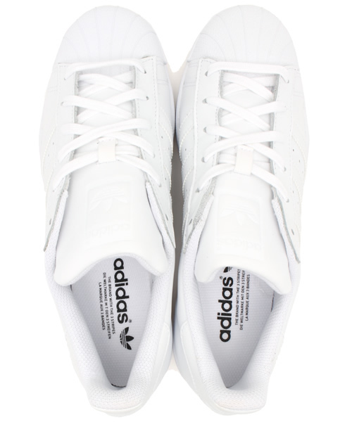 adidas（アディダス）の「オリジナルス スーパースター [Superstar WMNS]（スニーカー・レディース・ホワイト×ホワイト/ホワイト×ブラック・22.5cm/24.0cm/23.0cm/23.5cm/22.0cm/24.5cm/25.0cm/25.5cm）」の11枚目の写真