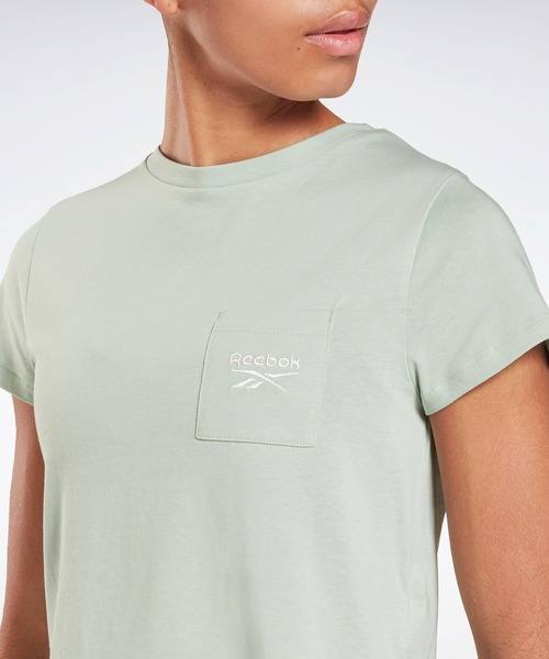 Reebok（リーボック）の「アイデンティティ ポケット Tシャツ / Identity Pocket T-Shirt（Tシャツ/カットソー・レディース・ホワイト/ブラック/グリーン系その他/ピンク系その他/オフホワイト・SMALL/MEDIUM/LARGE/X-LARGE/X-SMALL）」の15枚目の写真