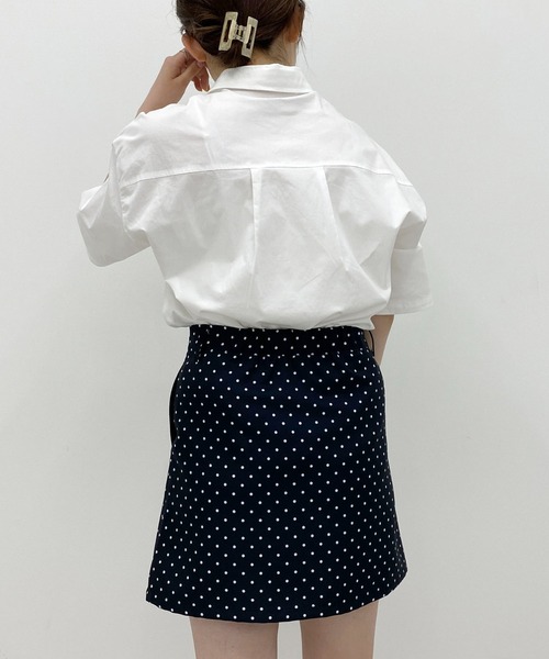 PairPair（ペアペア）の「刺繍入りレギュラーカラーシャツ(ユニセックス)（シャツ/ブラウス・メンズ・グレイッシュブルー/グリーン/イエロー/オフホワイト・MEDIUM/LARGE）」の10枚目の写真