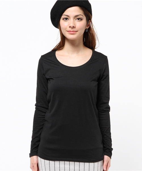 AZUL by moussy（アズールバイマウジー）の「TC天竺バックセンター切替R/N長袖PO（Tシャツ/カットソー・レディース・オフホワイト/ブルー/ブラック/ブラック系その他/ライム/ホワイト系その他・LARGE/SMALL/MEDIUM/X-SMALL）」の7枚目の写真