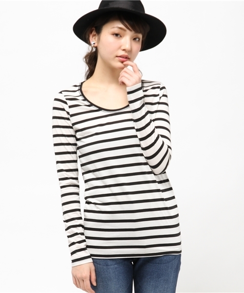 AZUL by moussy（アズールバイマウジー）の「TC天竺バックセンター切替R/N長袖PO（Tシャツ/カットソー・レディース・オフホワイト/ブルー/ブラック/ブラック系その他/ライム/ホワイト系その他・LARGE/SMALL/MEDIUM/X-SMALL）」の14枚目の写真