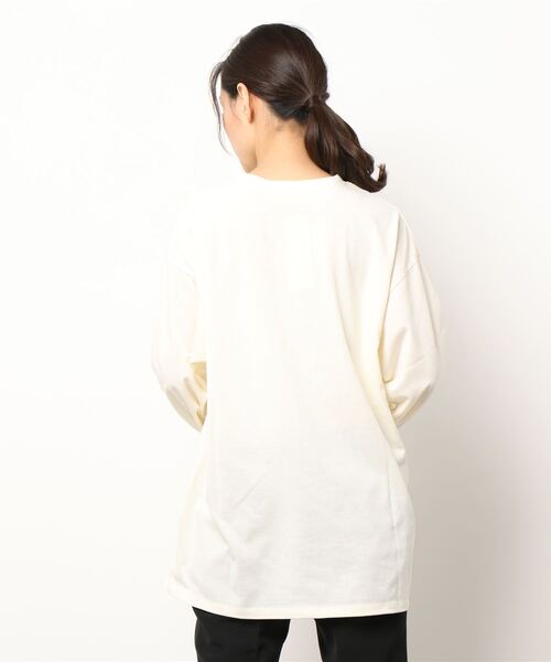 Samansa Mos2 blue（サマンサモスモスブルー）の「フォトプリント長袖Tシャツ（Tシャツ/カットソー・レディース・オフホワイト/サックスブルー/ピンク/ライトベージュ/チャコール・ﾌﾘ-）」の10枚目の写真