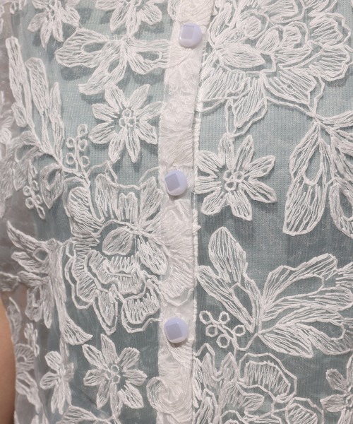 one after another NICE CLAUP（ワンアフターアナザーナイスクラップ）の「インナーセットフラワー刺繍ブラウス（シャツ/ブラウス・レディース・オフホワイト/アイボリー/ブルーパープル・FREE）」の11枚目の写真