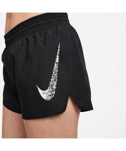 NIKE（ナイキ）の「ナイキ NIKE ナイキ ウィメンズ DF スウッシュ ラン ショート（その他パンツ・レディース・ブラック・S/M/L/XL）」の3枚目の写真