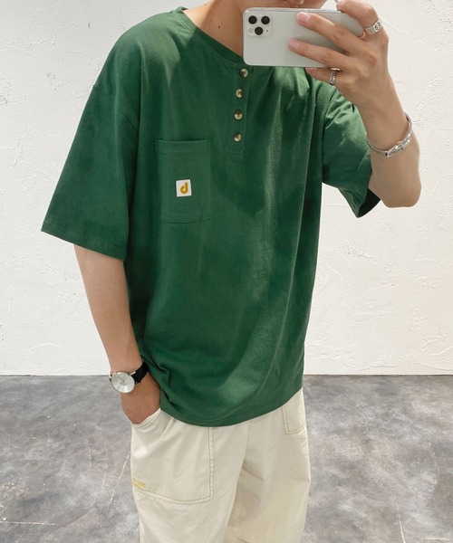 PairPair(ペアペア)の「ワッペン付きヘンリーネックTシャツ(ユニセックス)(Tシャツ/カットソー・メンズ・オフホワイト/グリーン/ボルドー/スミクロ/ブルー系・MEDIUM/LARGE)」の19枚目の写真