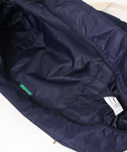 BENETTON (UNITED COLORS OF BENETTON)（ベネトンユナイテッドカラーズ