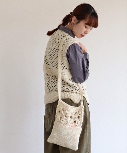 chambre de charme（シャンブルドゥシャーム）の「cdc ネパールハンドニット ポシェット（ショルダーバッグ・レディース・ホワイト・FREE）」の3枚目の写真