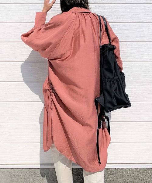 Q（キュー）の「ラグランギャザーシャツ（シャツ/ブラウス・レディース・ネイビー/マジェンタ・MEDIUM）」の6枚目の写真