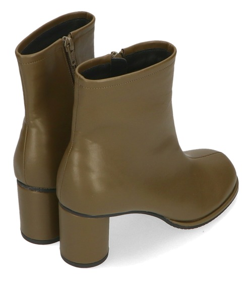 ORiental TRaffic（オリエンタルトラフィック）の「オブリークトゥラウンドヒールブーツ 21403（ブーツ・レディース・ブラック/ブラウン/カーキ・LL/S/M/L/3L/SS）」の5枚目の写真