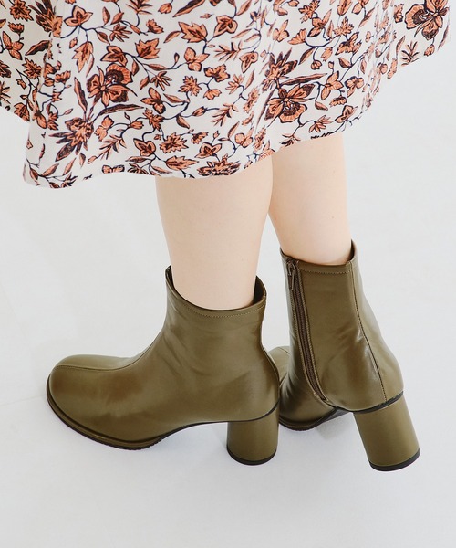 ORiental TRaffic（オリエンタルトラフィック）の「オブリークトゥラウンドヒールブーツ 21403（ブーツ・レディース・ブラック/ブラウン/カーキ・LL/S/M/L/3L/SS）」の17枚目の写真